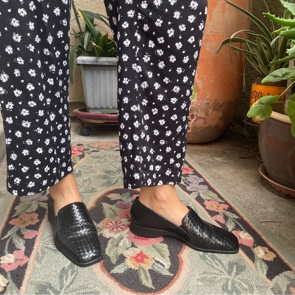 Vintage 90’s black Nicole leather shoes - Picture 5 of 16